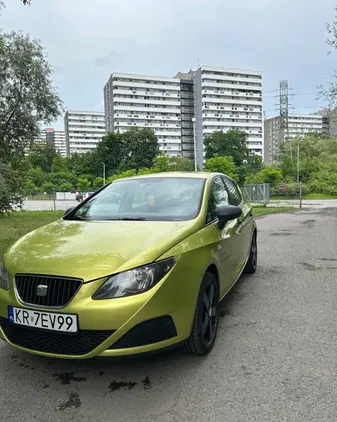 seat ibiza świętokrzyskie Seat Ibiza cena 17000 przebieg: 150000, rok produkcji 2008 z Katowice